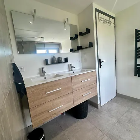 펜션 Des Hirondelles Saint-Senier-de-Beuvron