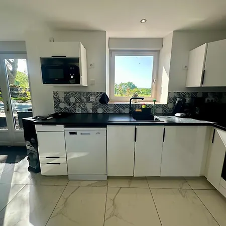 Des Hirondelles 펜션 *