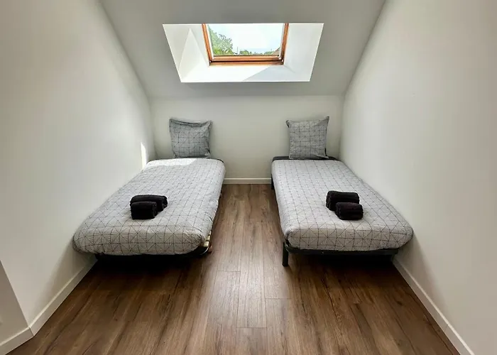 Des Hirondelles N * Saint-Senier-de-Beuvron